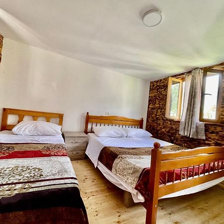 Bujtina Te Kulla Hotel Grunas Buitenkant foto